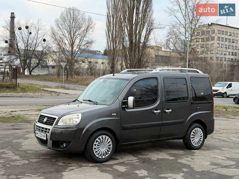Мінівен Fiat Doblo 2007 в Києві