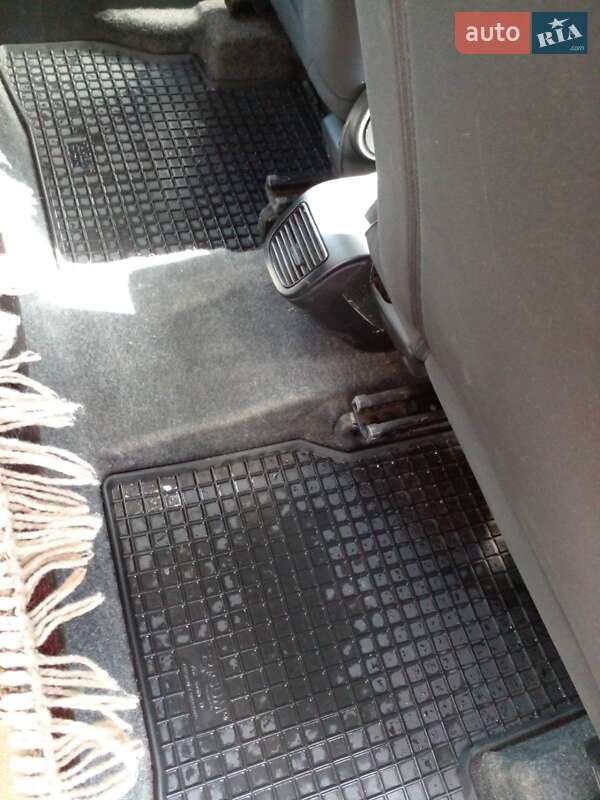 Минивэн Fiat Doblo 2011 в Сатанове фото 6 Минивэн Fiat Doblo 2011 в Сатанове