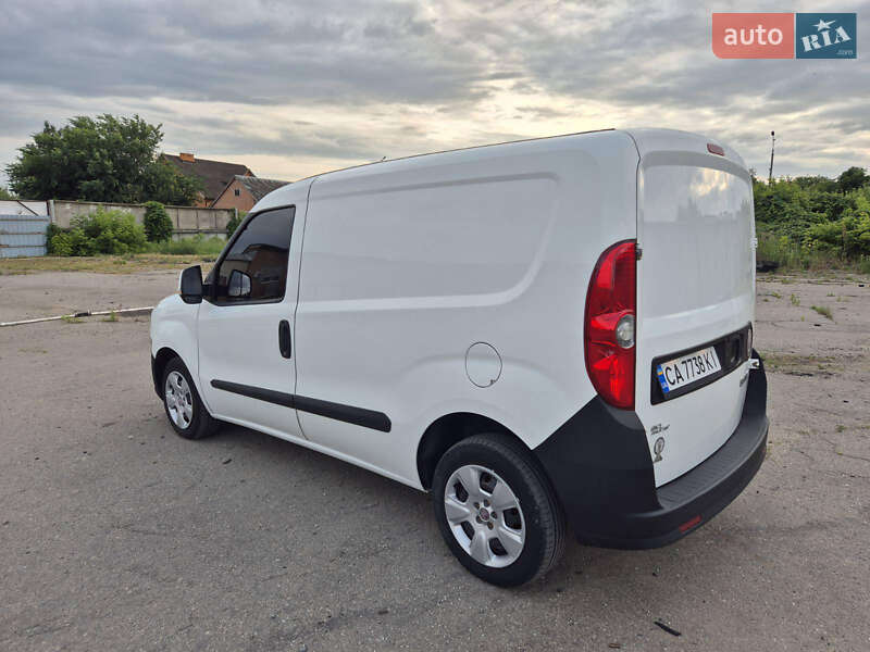 Вантажний фургон Fiat Doblo 2011 в Умані фото 6 Вантажний фургон Fiat Doblo 2011 в Умані