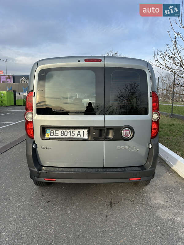 Мінівен Fiat Doblo 2012 в Києві