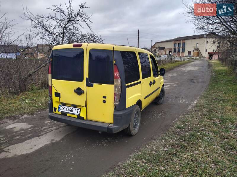 Минивэн Fiat Doblo 2001 в Остроге