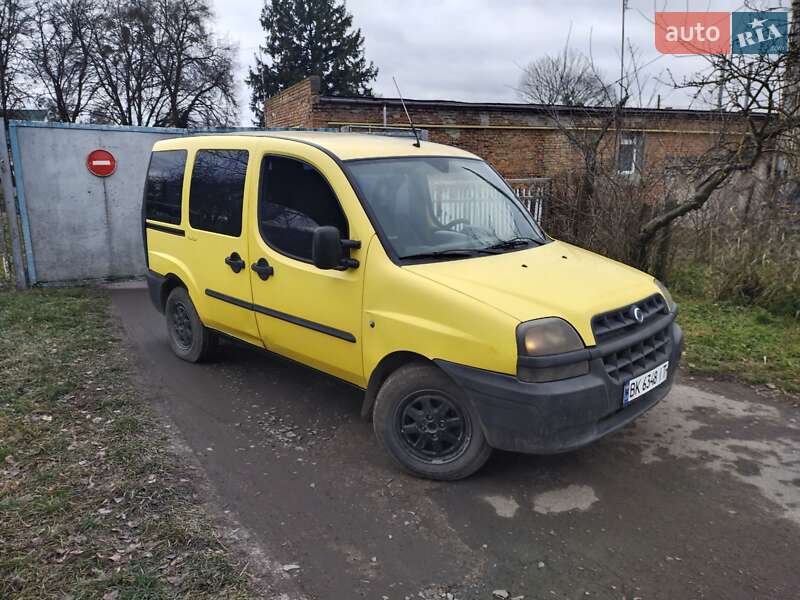 Минивэн Fiat Doblo 2001 в Остроге