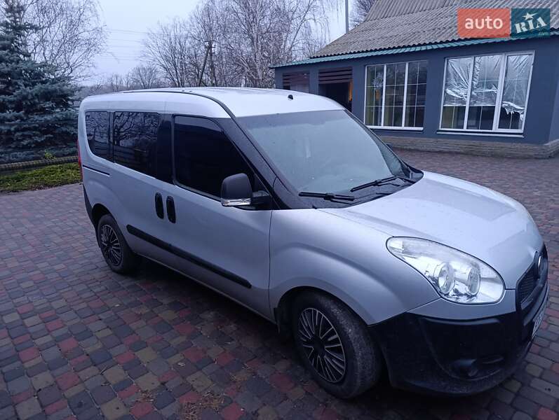 Fiat Doblo 2011