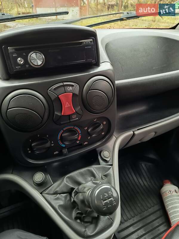 Мінівен Fiat Doblo 2009 в Ужгороді