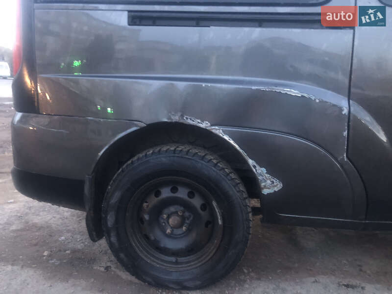 Минивэн Fiat Doblo 2006 в Коломые
