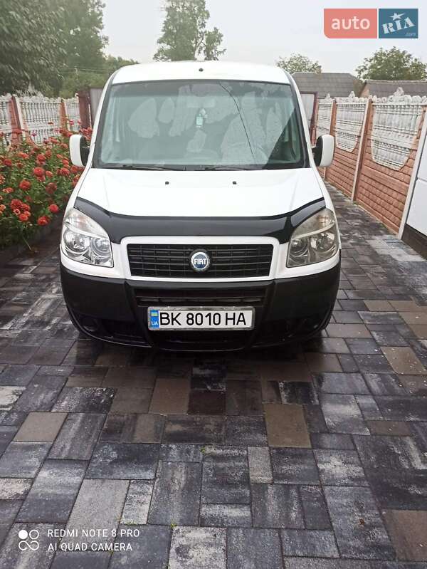 Грузовой фургон Fiat Doblo 2005 в Ровно