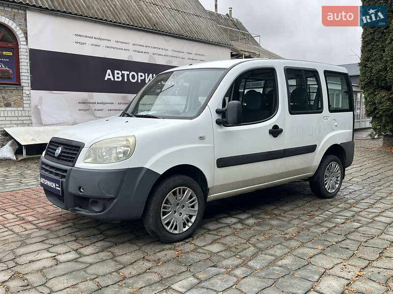 Вантажопасажирський фургон Fiat Doblo 2006 в Білій Церкві