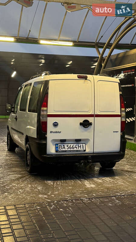 Мінівен Fiat Doblo 2005 в Кропивницькому