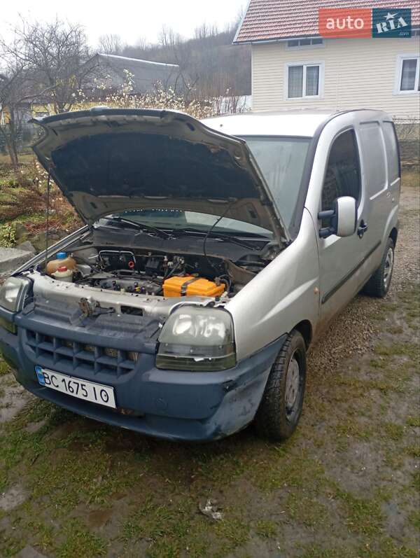 Минивэн Fiat Doblo 2003 в Бориславе