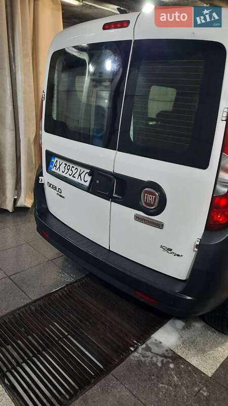 Минивэн Fiat Doblo 2016 в Киеве