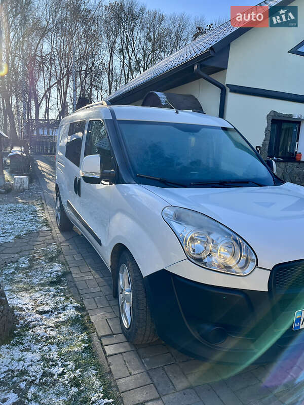 Грузовой фургон Fiat Doblo 2013 в Луцке фото Грузовой фургон Fiat Doblo 2013 в Луцке