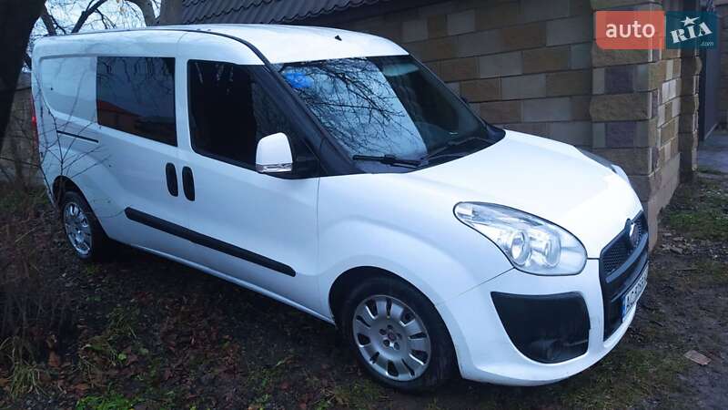 Fiat Doblo 2012