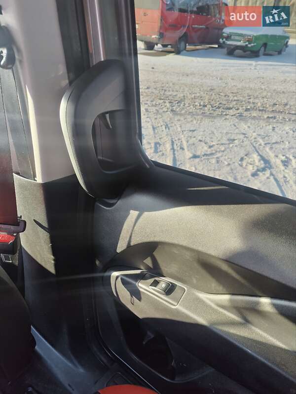 Минивэн Fiat Doblo 2018 в Чернигове