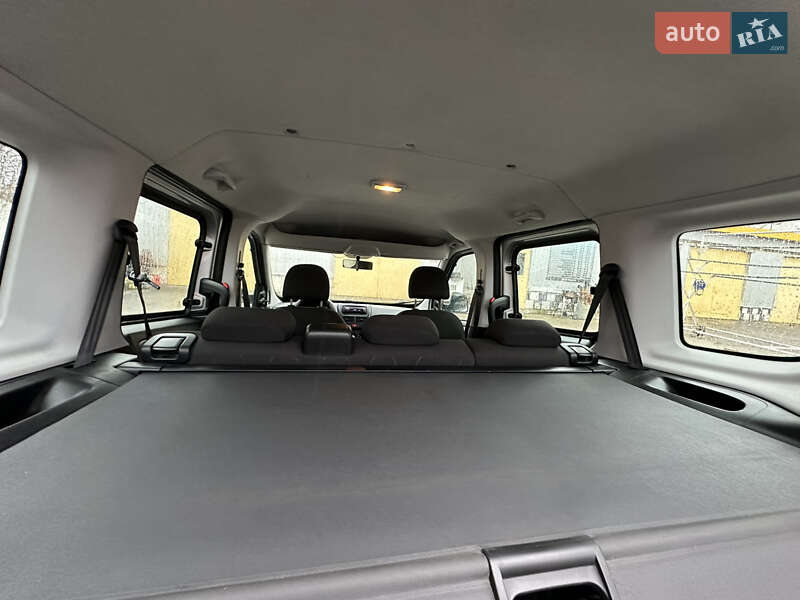 Мінівен Fiat Doblo 2011 в Миколаєві фото 23 Мінівен Fiat Doblo 2011 в Миколаєві