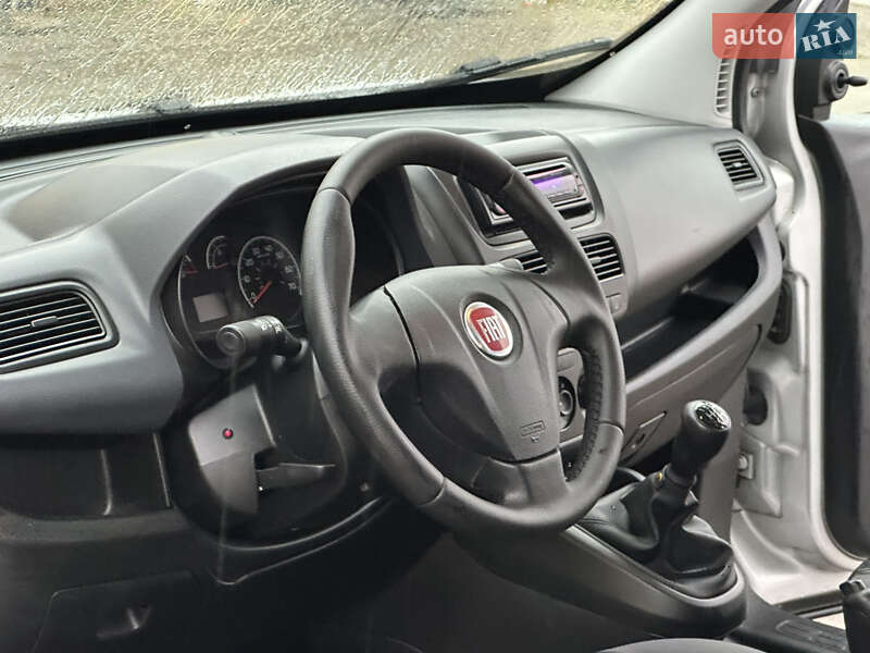 Мінівен Fiat Doblo 2011 в Миколаєві фото 35 Мінівен Fiat Doblo 2011 в Миколаєві