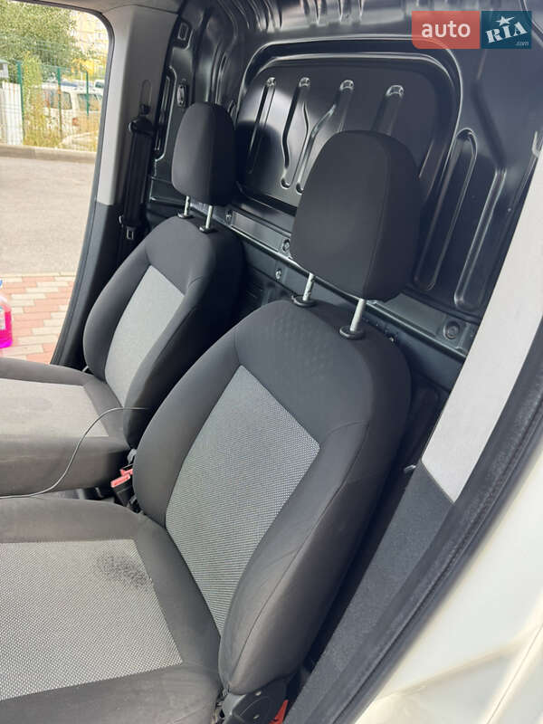 Грузовой фургон Fiat Doblo 2019 в Киеве фото 12 Грузовой фургон Fiat Doblo 2019 в Киеве