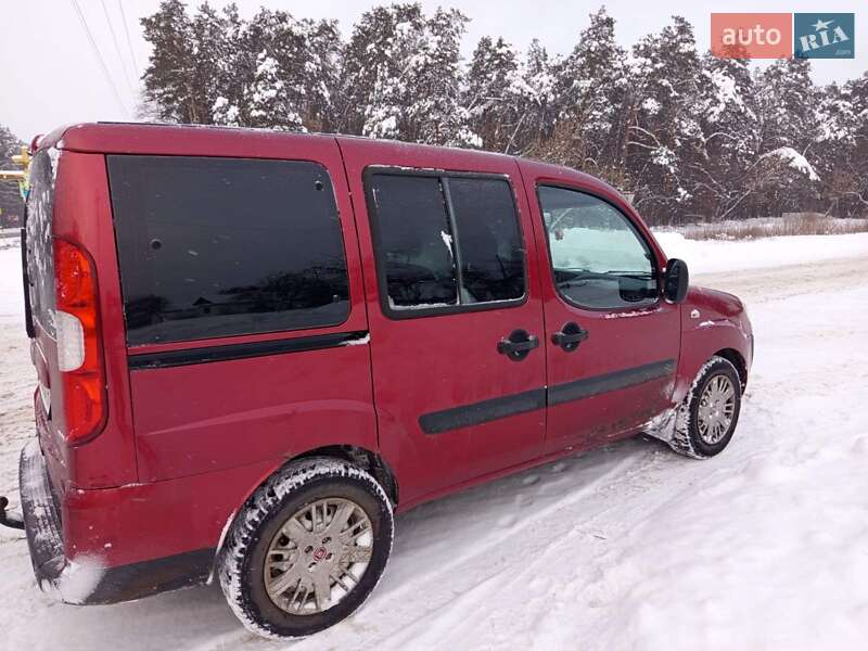 Минивэн Fiat Doblo 2006 в Дубно