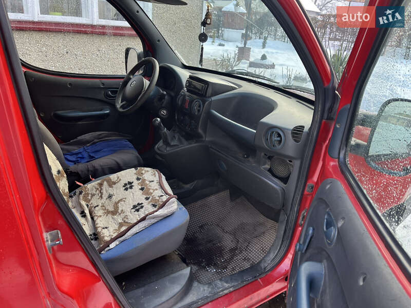 Минивэн Fiat Doblo 2004 в Косове