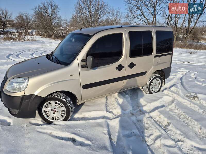 Минивэн Fiat Doblo 2012 в Ямполе