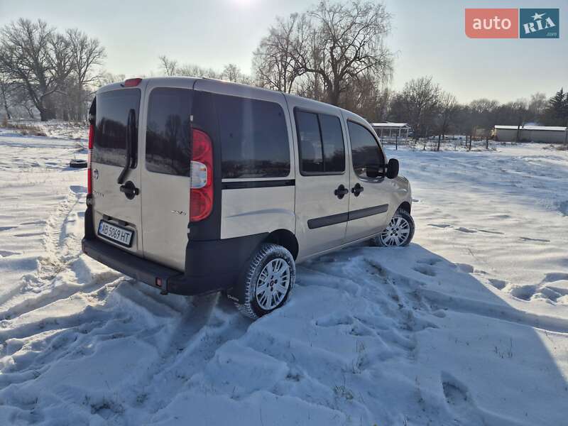 Минивэн Fiat Doblo 2012 в Ямполе