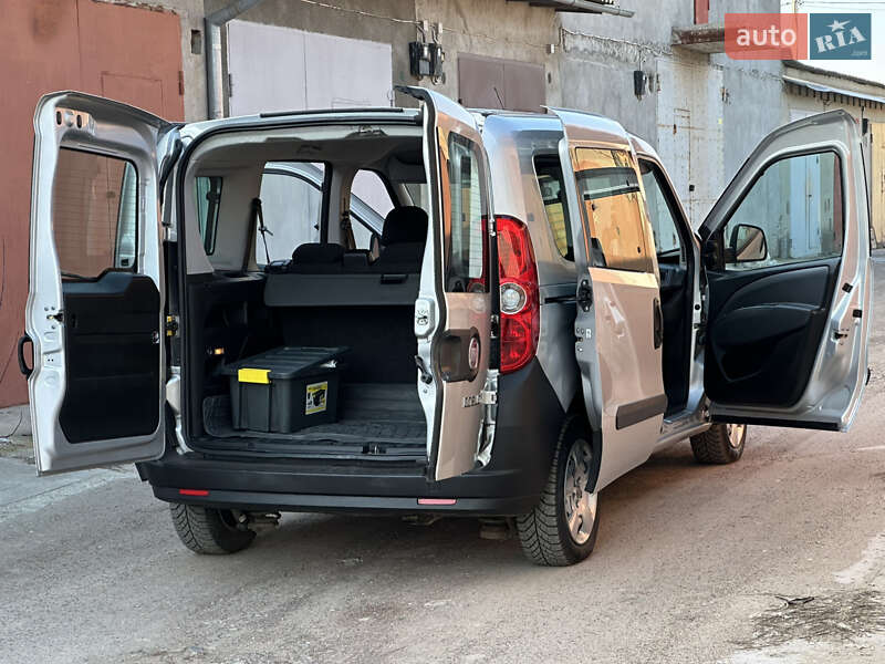 Минивэн Fiat Doblo 2011 в Николаеве