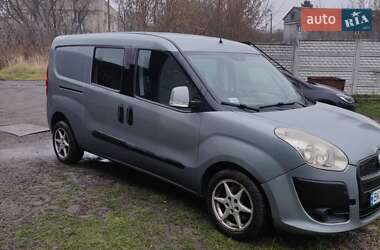 Вантажопасажирський фургон Fiat Doblo 2014 в Дубні