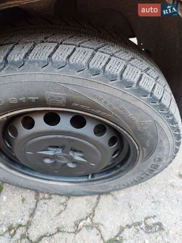 Грузовой фургон Fiat Doblo 2006 в Глухове