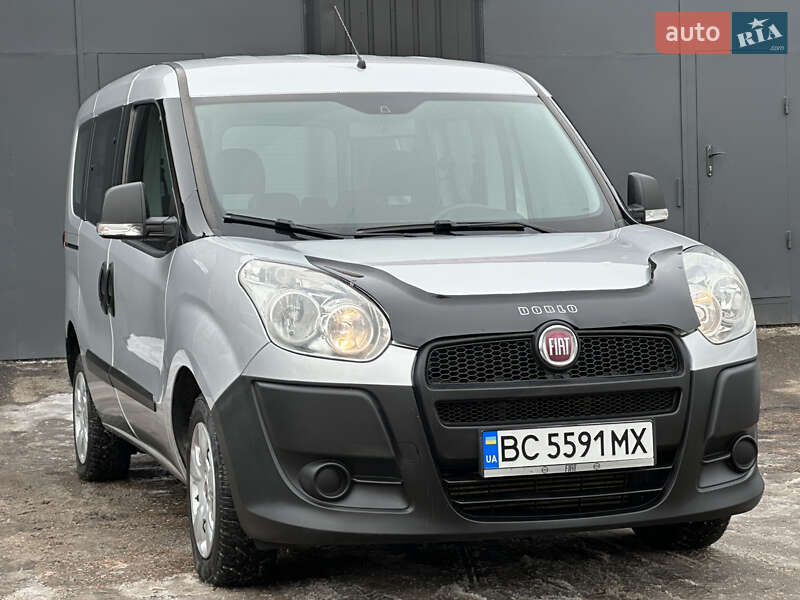 Минивэн Fiat Doblo 2011 в Николаеве
