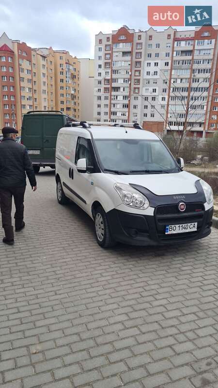 Минивэн Fiat Doblo 2012 в Черновцах