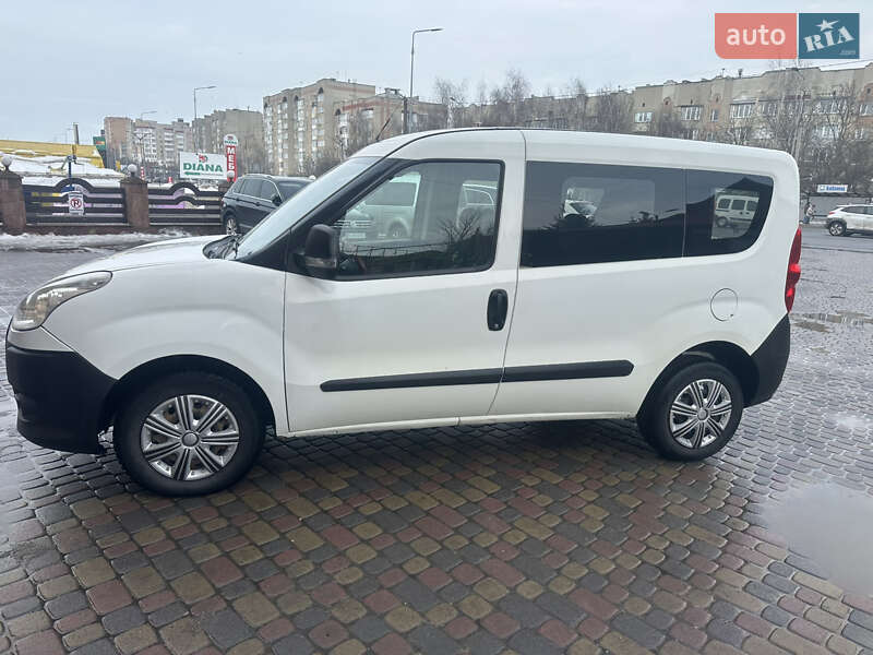 Минивэн Fiat Doblo 2011 в Тернополе фото 5 Минивэн Fiat Doblo 2011 в Тернополе