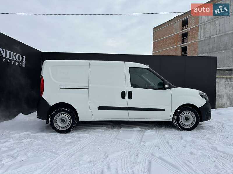 Вантажний фургон Fiat Doblo 2020 в Львові