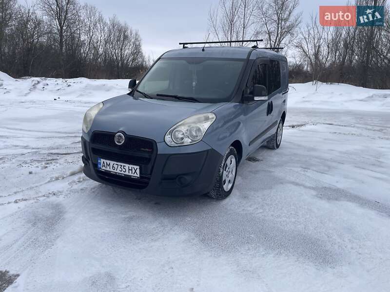 Минивэн Fiat Doblo 2011 в Бердичеве фото Минивэн Fiat Doblo 2011 в Бердичеве