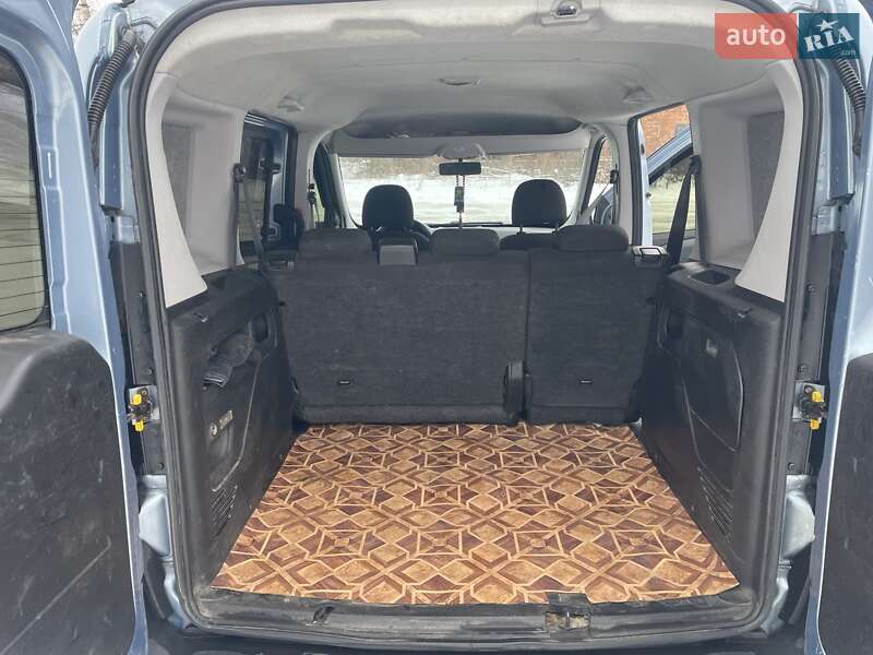 Минивэн Fiat Doblo 2011 в Бердичеве фото 13 Минивэн Fiat Doblo 2011 в Бердичеве