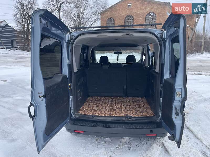 Минивэн Fiat Doblo 2011 в Бердичеве фото 18 Минивэн Fiat Doblo 2011 в Бердичеве