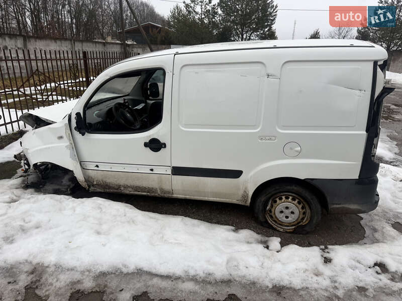 Вантажний фургон Fiat Doblo 2014 в Городку