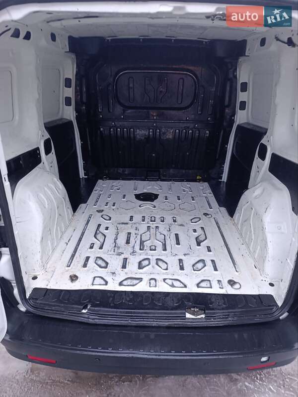 Грузовой фургон Fiat Doblo 2017 в Славянске