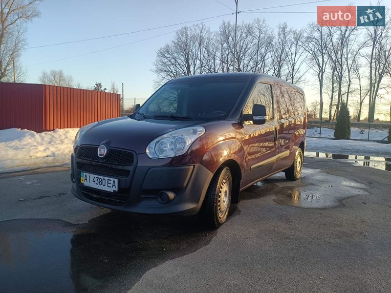 Вантажний фургон Fiat Doblo 2012 в Києві фото 10 Вантажний фургон Fiat Doblo 2012 в Києві