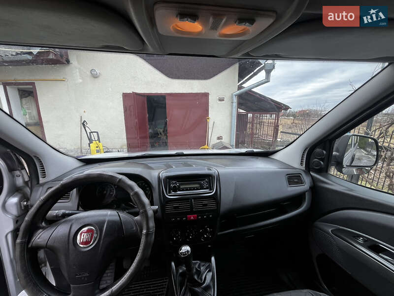 Вантажний фургон Fiat Doblo 2013 в Стрию