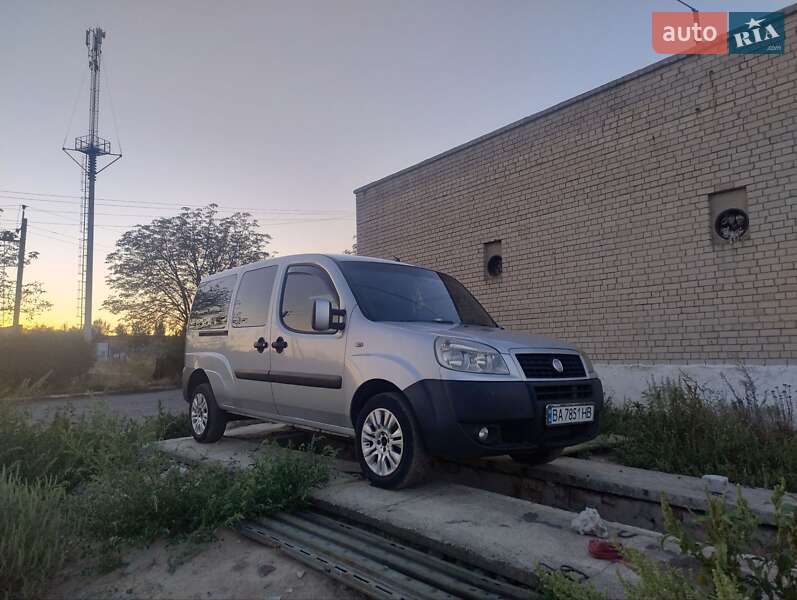 Минивэн Fiat Doblo 2009 в Пятихатках