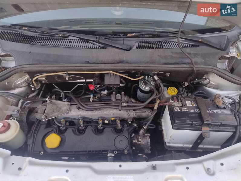 Минивэн Fiat Doblo 2009 в Пятихатках