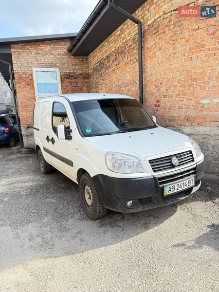 Вантажний фургон Fiat Doblo 2006 в Вінниці