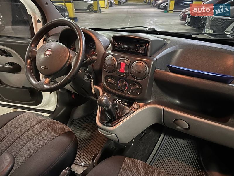 Минивэн Fiat Doblo 2008 в Днепре