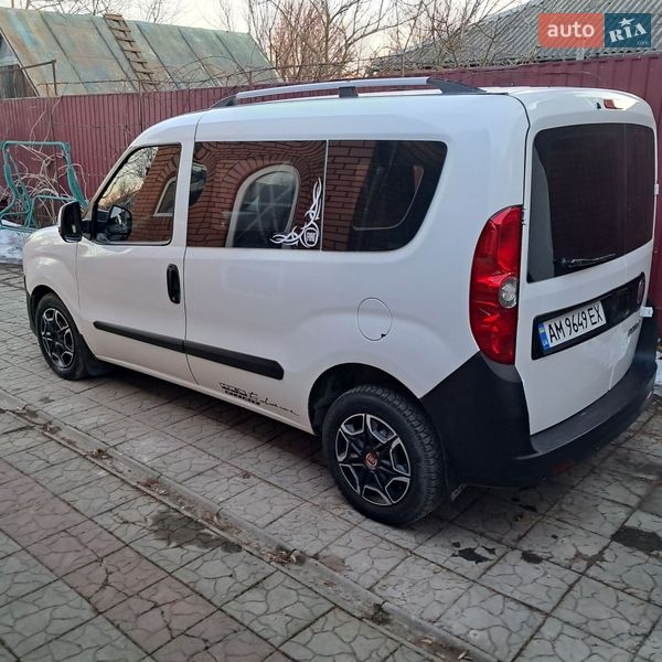 Минивэн Fiat Doblo 2010 в Радомышле