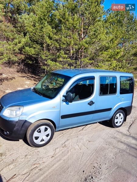 Минивэн Fiat Doblo 2007 в Киеве