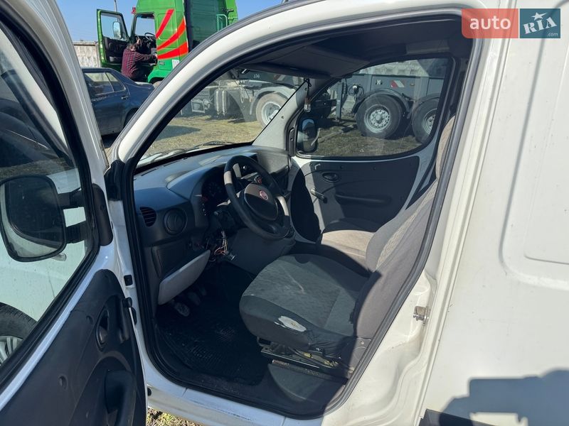 Грузовой фургон Fiat Doblo 2012 в Мироновке
