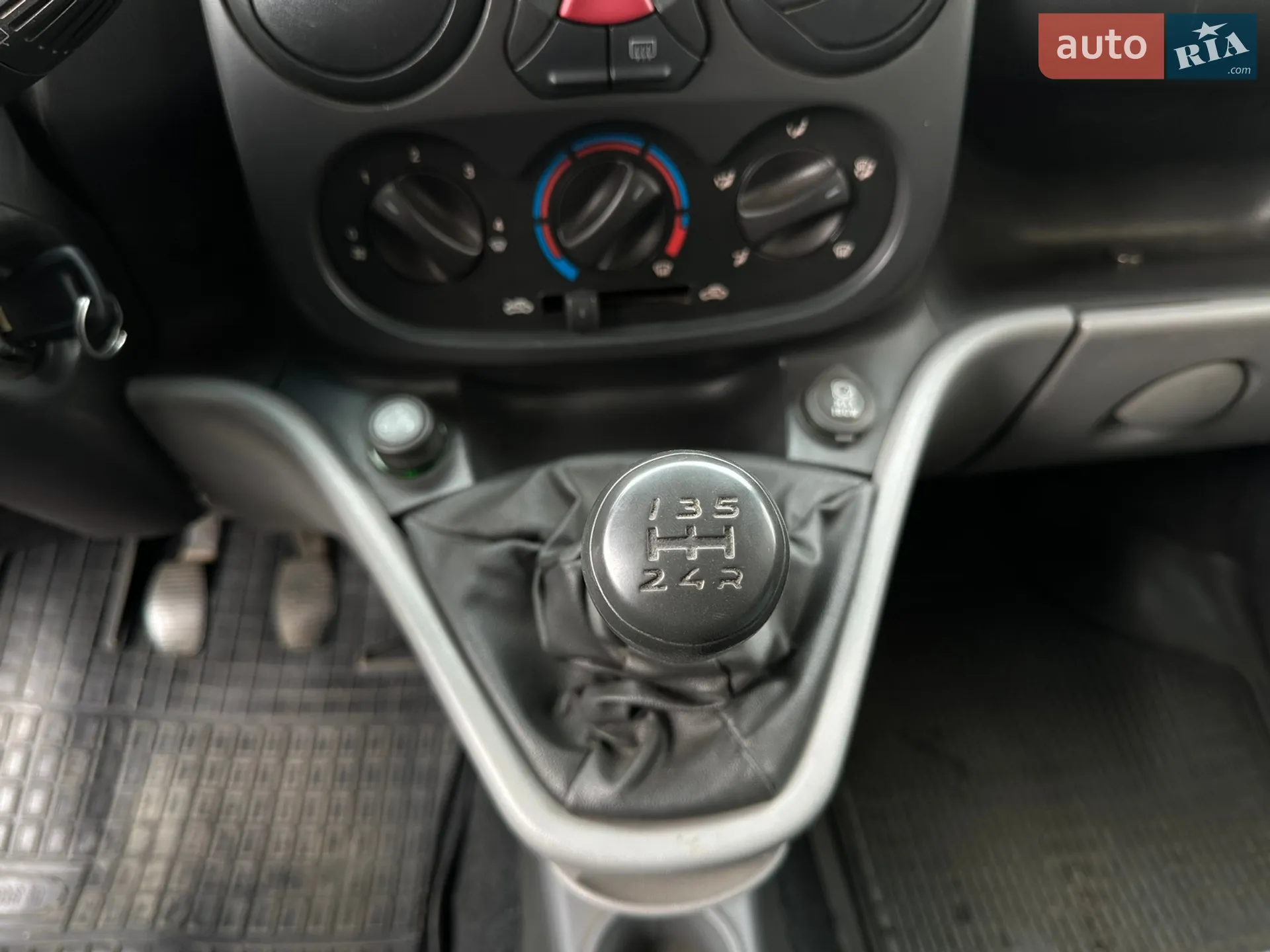 2011 Fiat Doblo - мініатюра 26
