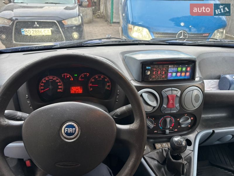 Вантажний фургон Fiat Doblo 2005 в Борщеві
