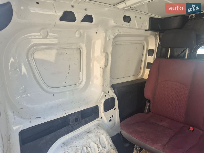 Грузовой фургон Fiat Doblo 2013 в Ивано-Франковске фото 8 Грузовой фургон Fiat Doblo 2013 в Ивано-Франковске