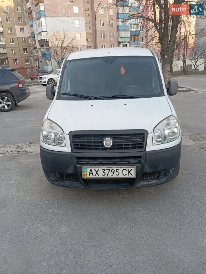 2010 Fiat Doblo - мініатюра 12