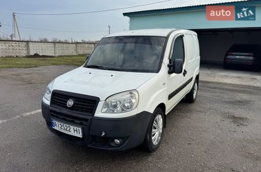 Вантажний фургон Fiat Doblo 2012 в Миронівці